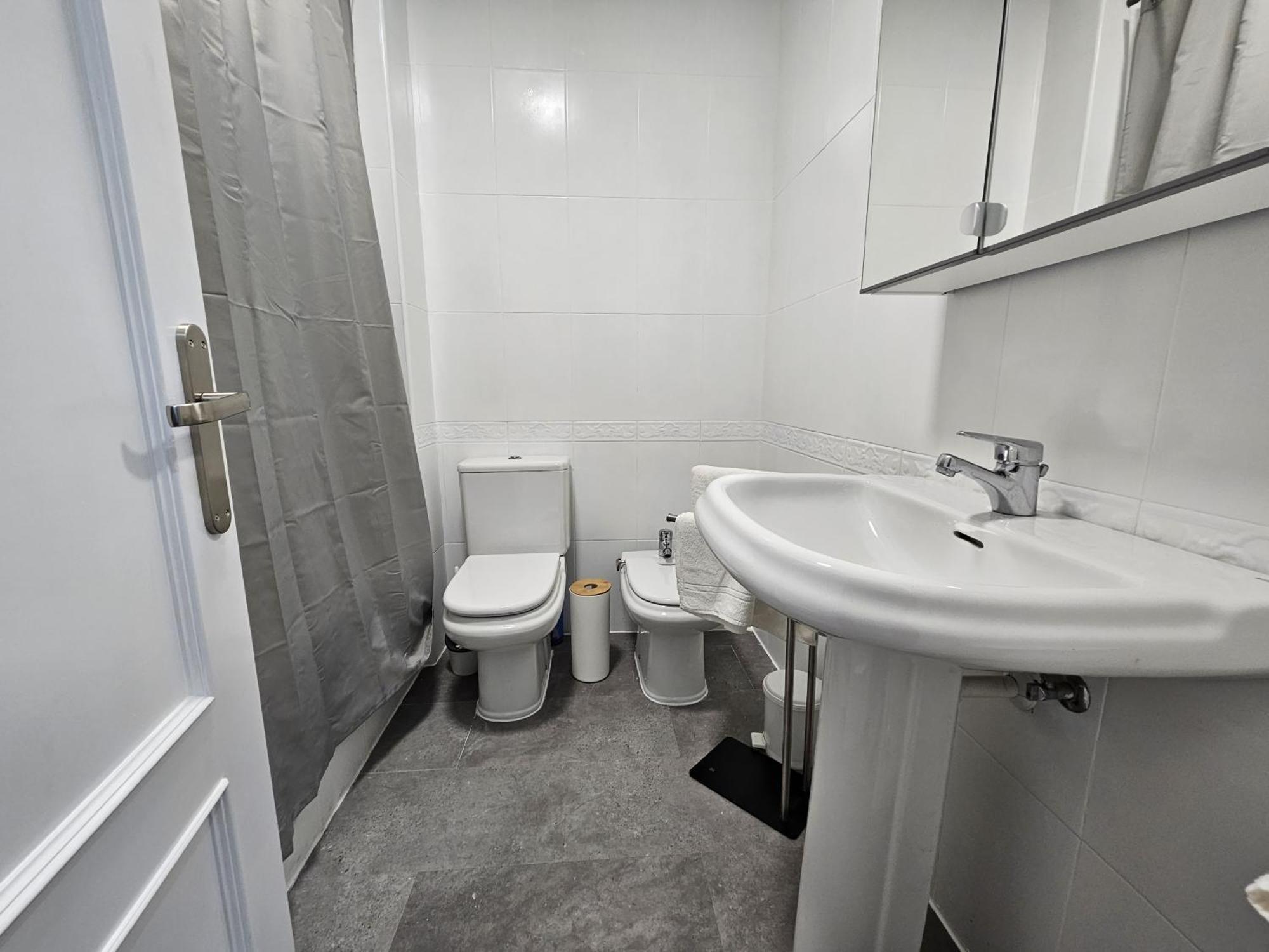 C12A01 Coqueto Apartamento Con Piscina Y Garaje Suances Luaran gambar