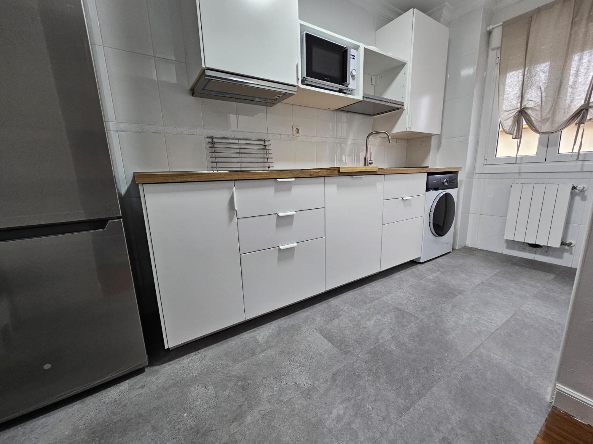 C12A01 Coqueto Apartamento Con Piscina Y Garaje Suances Luaran gambar